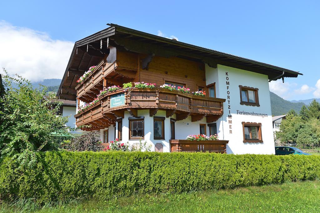 Апартаменты Haus Schroll Рид-им-Циллерталь Экстерьер фото
